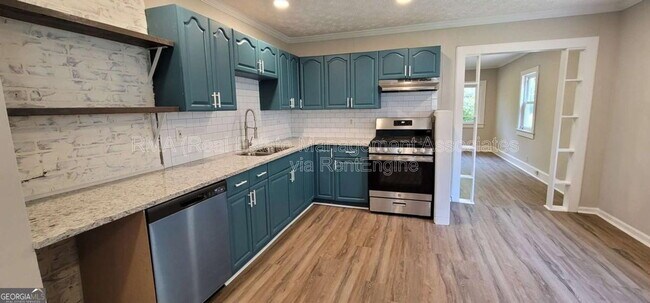 Building Photo - 363 N 16th St