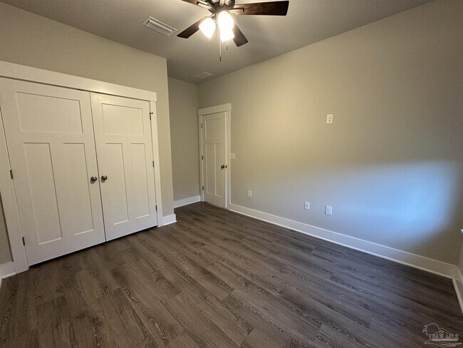 Building Photo - 10984 Coues Dr