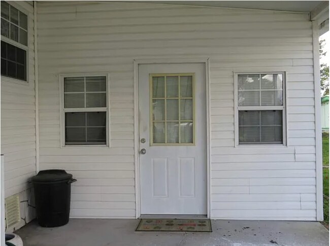 Building Photo - Cozy 1 bedroom furnished in Resort Style Community