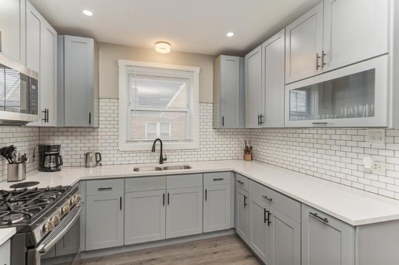 Building Photo - 9830 S Forest Ave