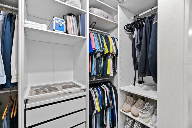 Building Photo - 15912 Willowdale Rd