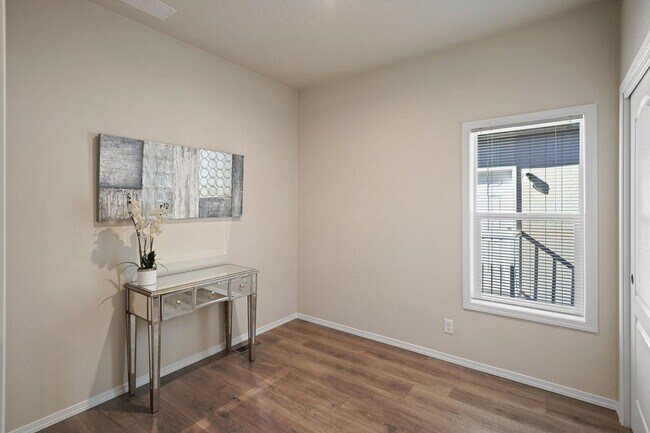 Building Photo - 3 Bed 2 Bath Brand New - Single level