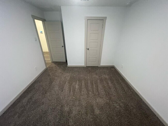 Building Photo - 7915 Murciana Dr