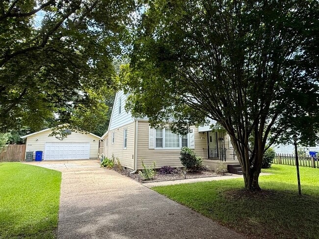 Building Photo - 9500 Sturgis St