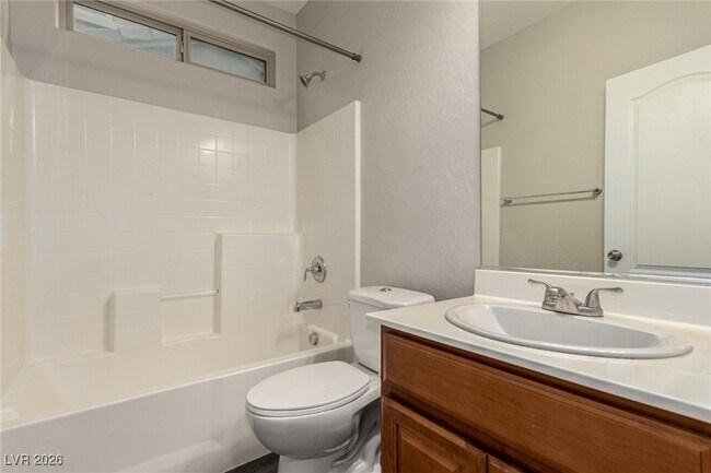 Building Photo - 788 Forest Peak St