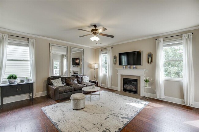 Building Photo - 6896 Big Sky Dr