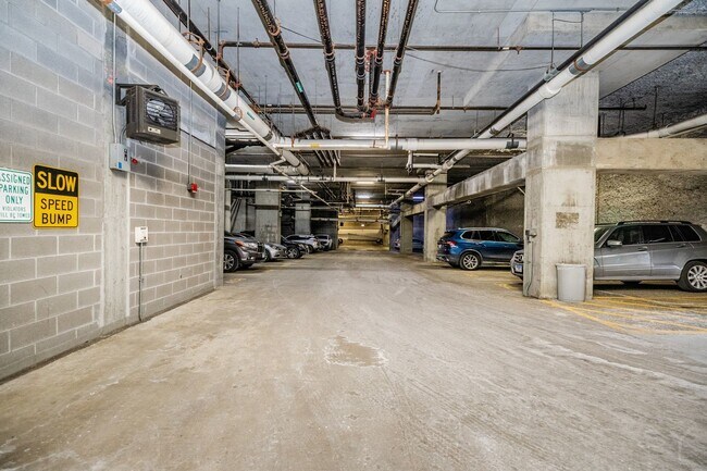 Building Photo - 1720 S Michigan Ave