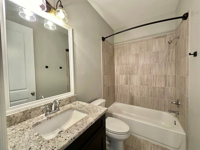 Building Photo - 5173 Lexington Crk Dr