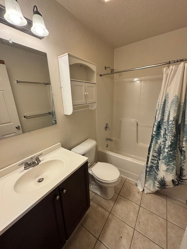 Building Photo - Italian Estates Property Management