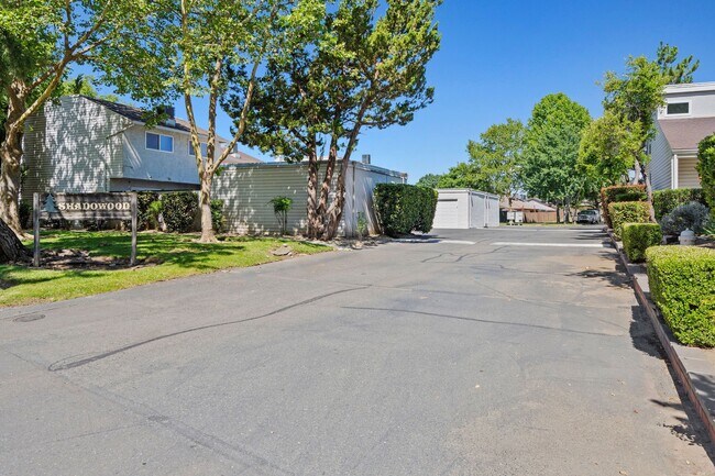 Building Photo - 7235 Cinnamon Cir