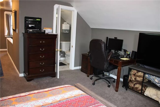 Building Photo - 1222 Castleton Rd