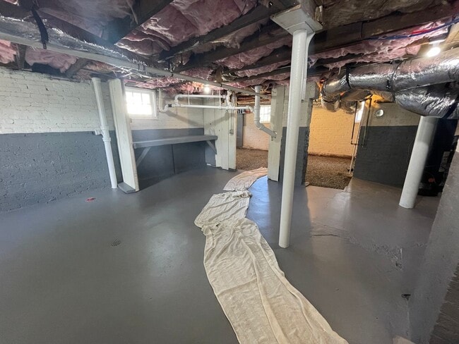 Building Photo - Updated 3/2 House in Old East Rome $2,150