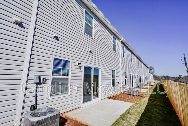 Building Photo - 312 Trail Branch Ct