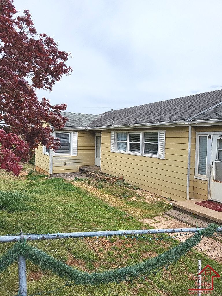 Building Photo - 3820 Buffat Mill Rd
