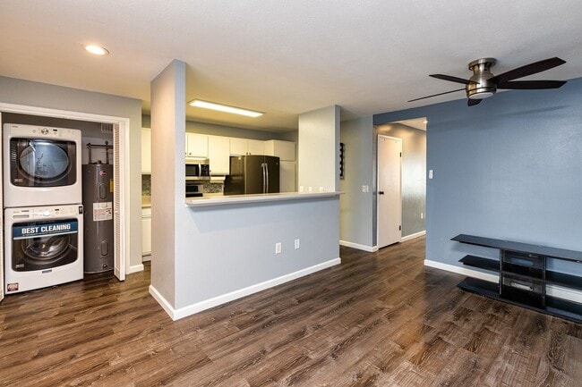 Building Photo - North Pointe Phase II - Mililani Mauka - 2 Bedroom, 2 Bathroom, 2 Parking Townhouse Rental!