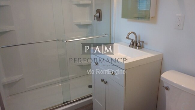 Building Photo - 13350 W Bluemound Rd