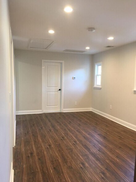 Living + Dining - 14 Hickory St