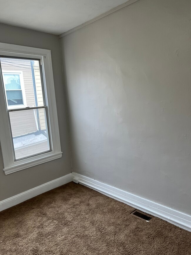 Building Photo - 2361 N Cleveland St