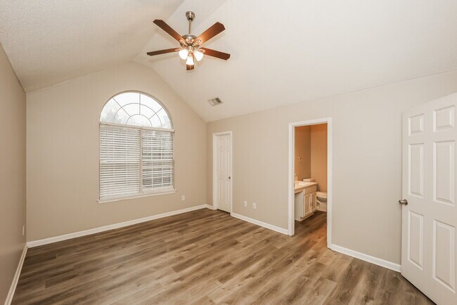 Building Photo - 3627 Lower Creek Dr