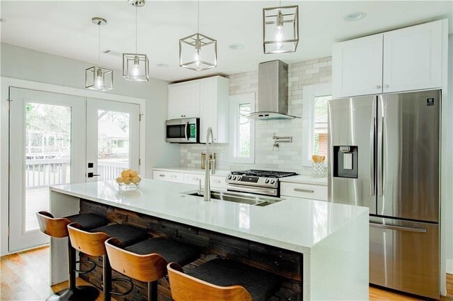 Building Photo - 259 Mellrich Ave NE