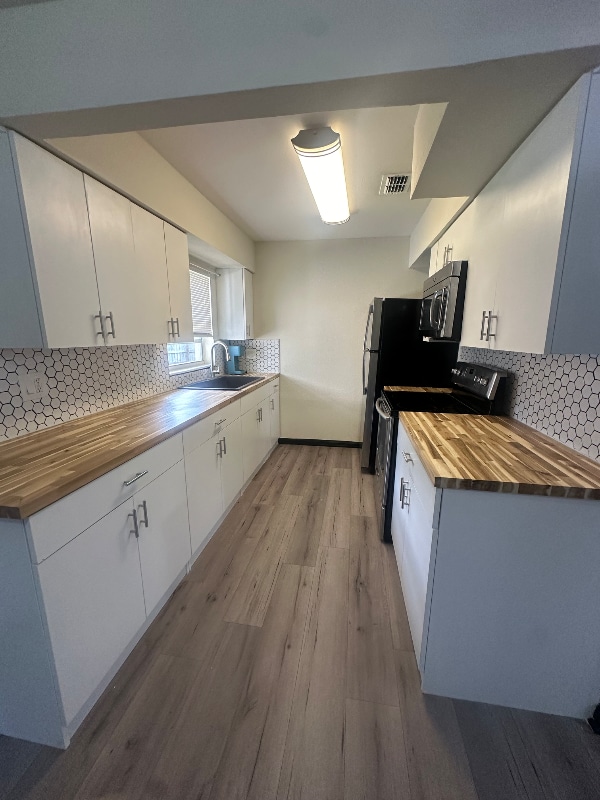 Building Photo - 8328 Cristobal Cir