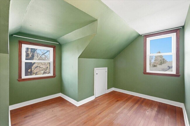 Building Photo - 313 S Midvale Blvd