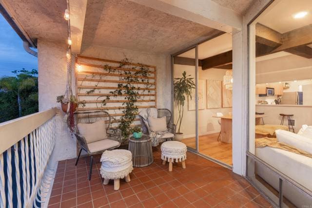 Building Photo - 2311 Caringa Way