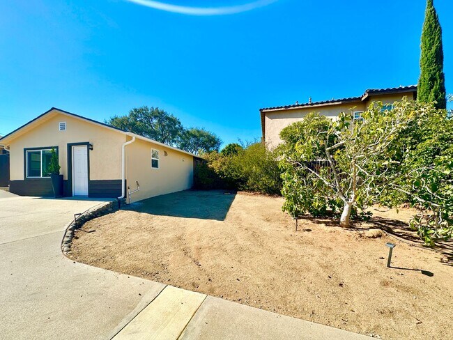 Building Photo - Lovely, Newly Renovated, & Fully-Detached Guest Home Unit on Gated and Private Country Property o...