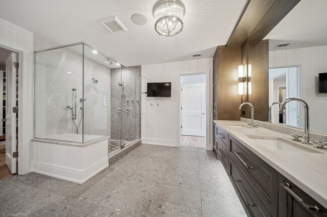 Building Photo - Naperville