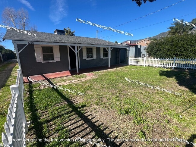 Building Photo - Nice Front House In The City Of San Bernardino