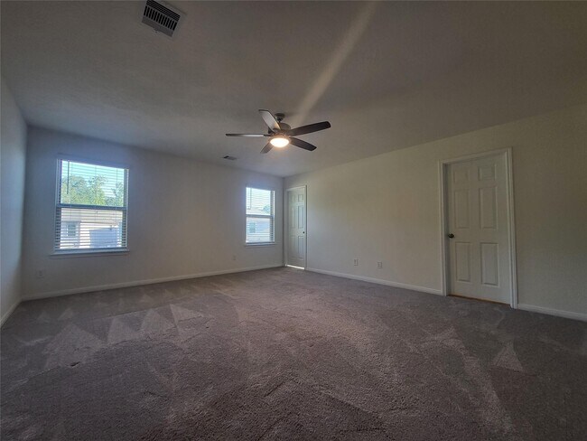 Building Photo - 9303 Sandoval Cir
