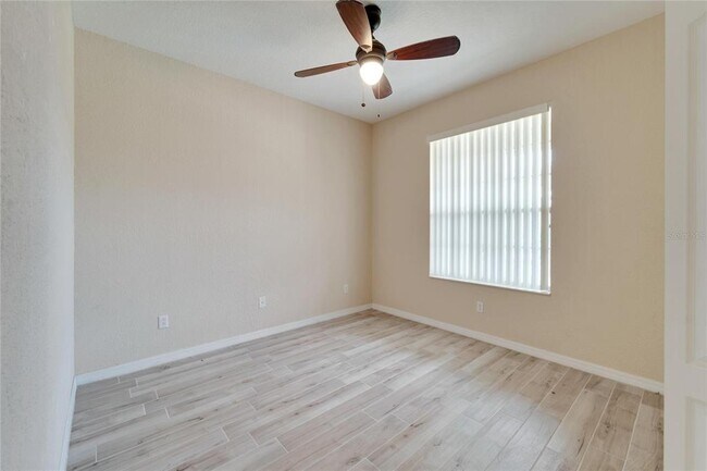 Building Photo - 1013 Emerald Dunes Dr