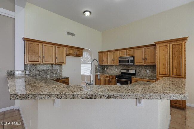Building Photo - 6030 Laguna Vista Dr