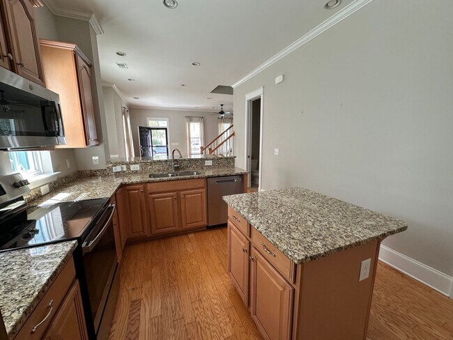 Building Photo - Luxury Rental Home in the Heart of Myrtle ...