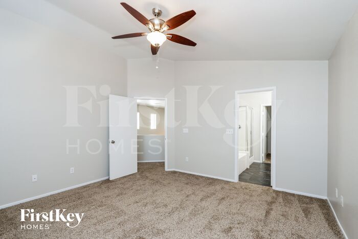 Building Photo - 5935 Moondance Ct