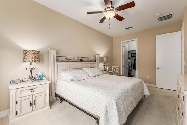 Building Photo - 16510 N 92nd St