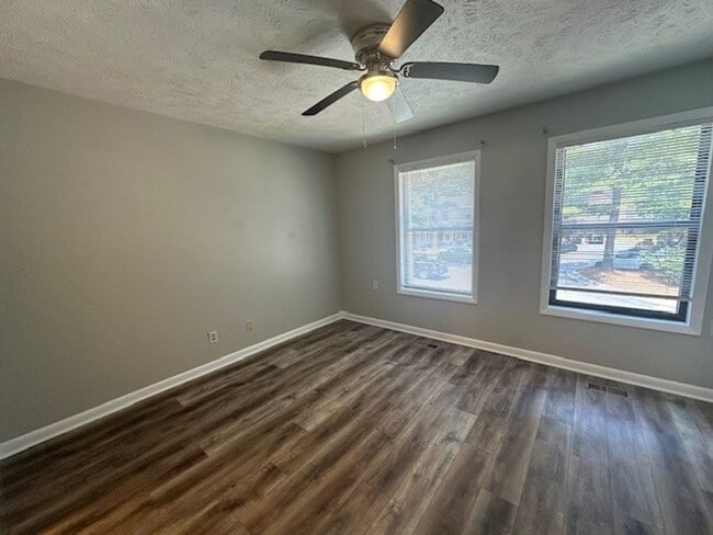 Building Photo - 1190 Wrenwood Ct