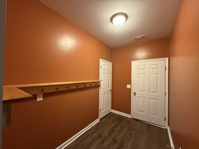 Building Photo - 5099 Mars Hill Rd
