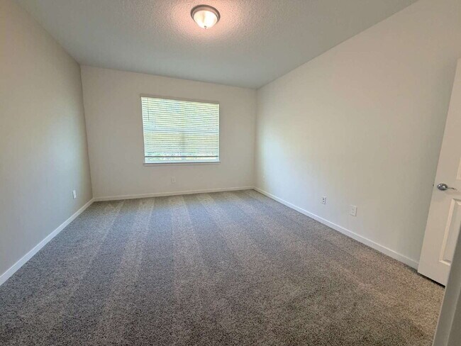 Building Photo - 3973 Big Sky Dr