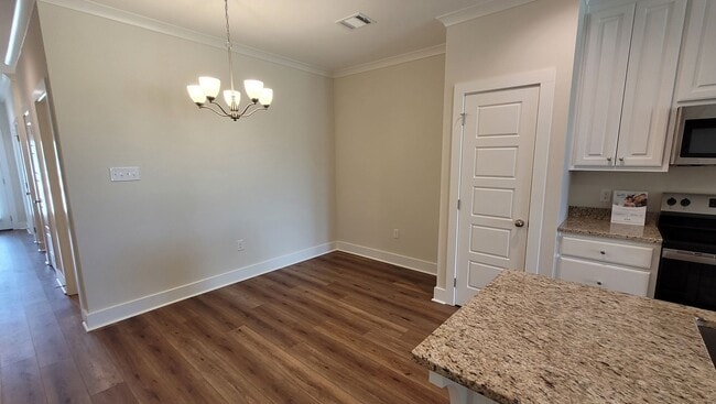 Building Photo - Brand New home in Zachary!