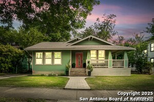 Building Photo - 1038 W Mistletoe Ave