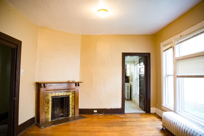 Building Photo - 524-8TH