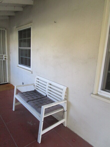 Building Photo - 4066 Perlita Ave