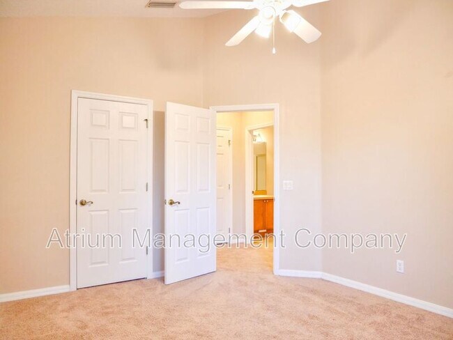 Building Photo - 590 Pinebranch Cir