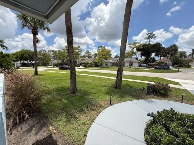 Building Photo - 847 Foresteria Ave