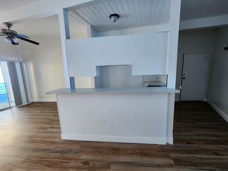 Building Photo - 4353 Don Tomaso Dr