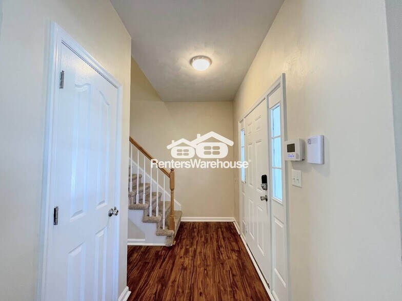 Building Photo - 2536 Golden Maple Dr