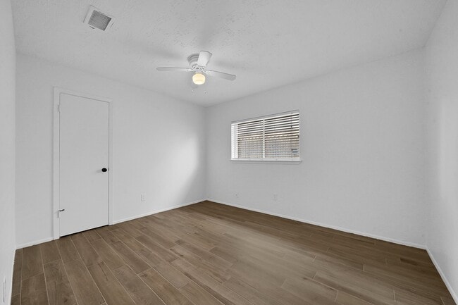 Building Photo - 23823 Griffin House Ln