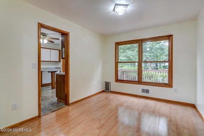 Building Photo - 195 Edgemere Ct