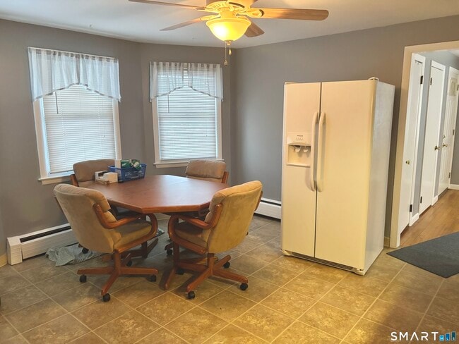 Building Photo - 33 Spring St